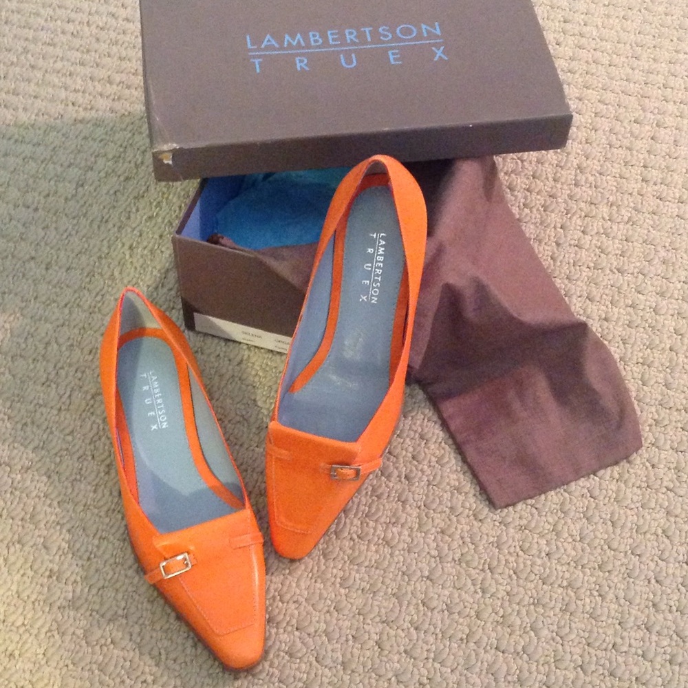 Lambertson Truex Flats in stunning orange leather - Picture 2 of 4